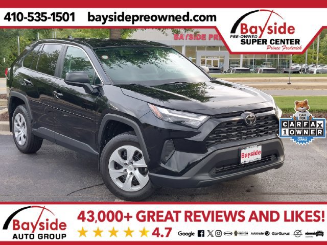 Used 2025 Toyota RAV4 LE AWD/4WD image 1