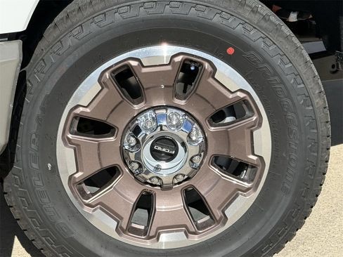 New 2026 Ford F350 King Ranch w/ FX4 Off-Road Package image 9