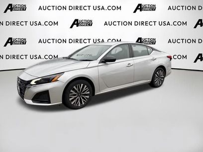 Used 2024 Nissan Altima 2.5 SV