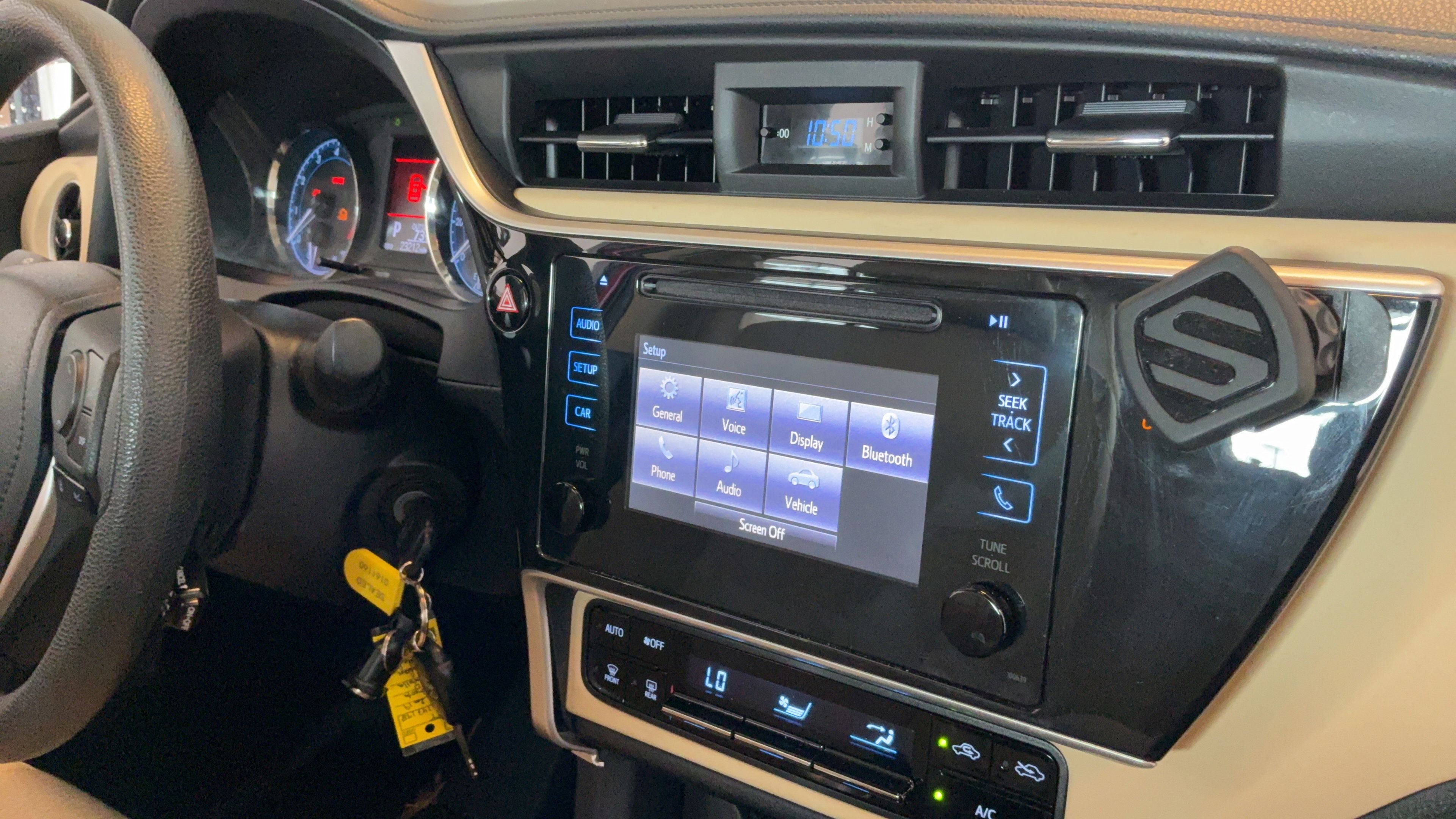 Used 2019 Toyota Corolla LE FWD image 39