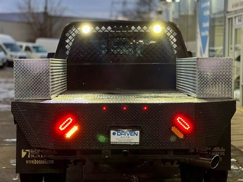 Used 2015 Ford F550 2WD Crew Cab Super Duty image 4