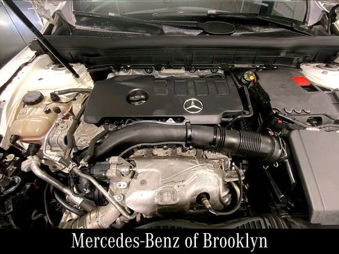 Certified 2023 Mercedes-Benz GLB 250 4MATIC image 32