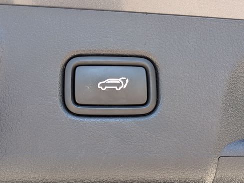 Used 2022 Hyundai Palisade SEL w/ Premium Package FWD image 14