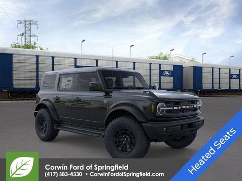 New 2026 Ford Bronco Outer Banks image 7