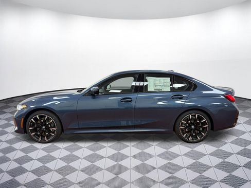 New 2026 BMW 330i xDrive Sedan w/ M Sport Package image 2