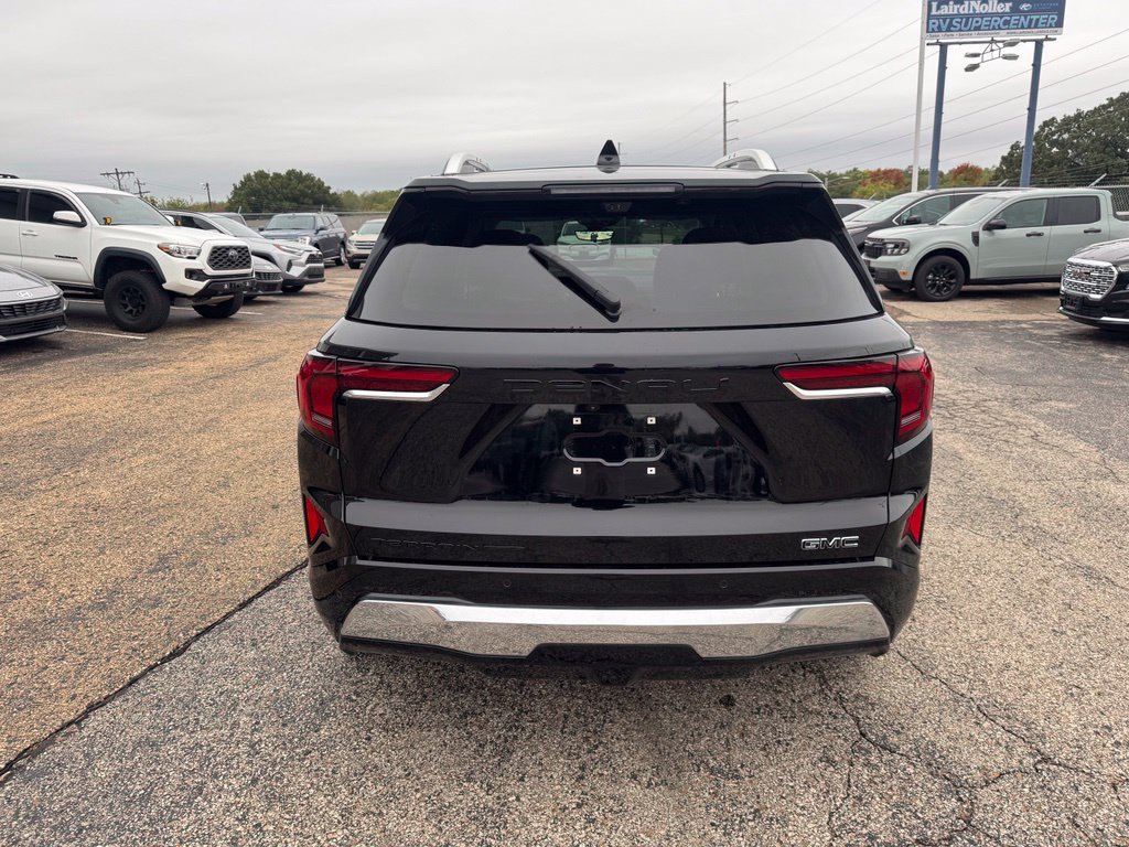 Used 2026 GMC Terrain Denali w/ LPO, Black Badging Package AWD/4WD image 6