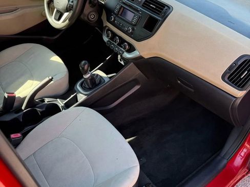 Used 2012 Kia Rio LX FWD image 12