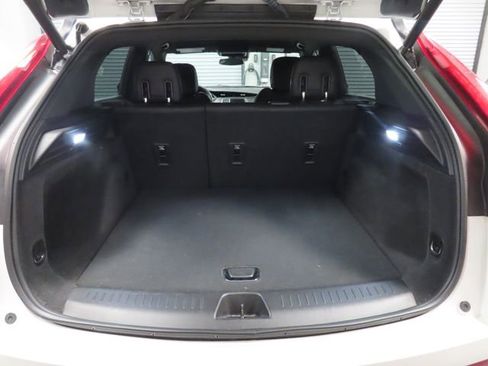 Used 2022 Cadillac XT4 Luxury w/ Cold Weather Package image 23