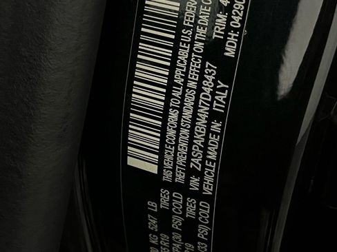 Used 2022 Alfa Romeo Stelvio Ti image 37