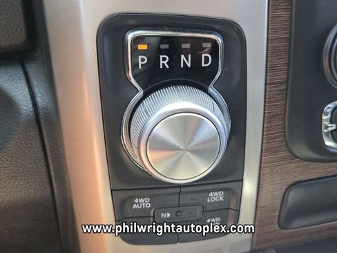 Used 2017 RAM 1500 Laramie w/ Convenience Group AWD/4WD image 26