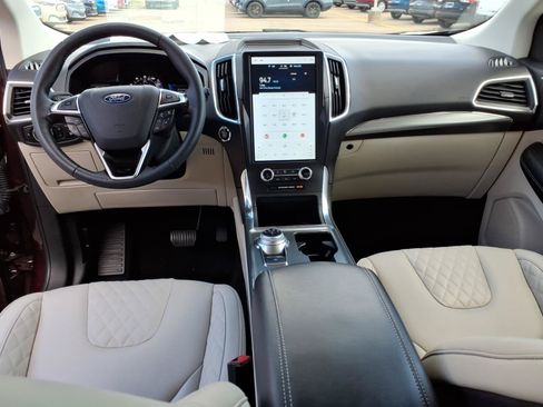 Used 2024 Ford Edge Titanium AWD/4WD image 14