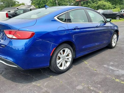 Used 2017 Chrysler 200 Limited Platinum FWD image 5