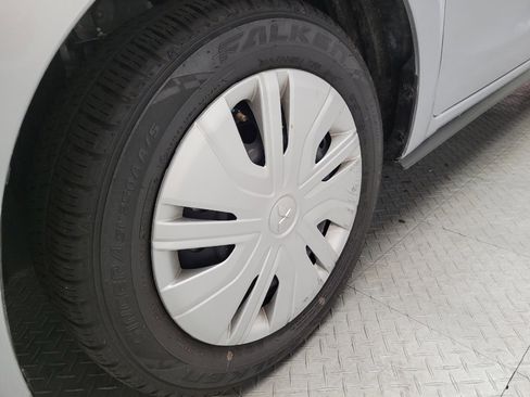 Used 2024 Mitsubishi Mirage LE FWD image 31