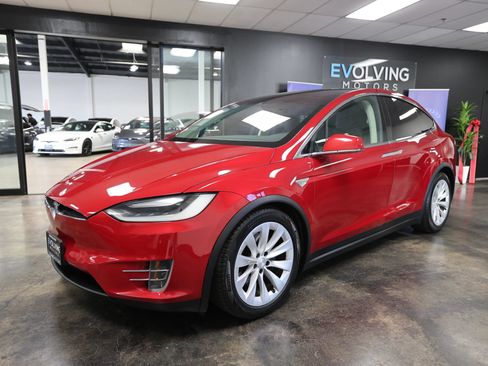 Used 2016 Tesla Model X 75D AWD/4WD image 5