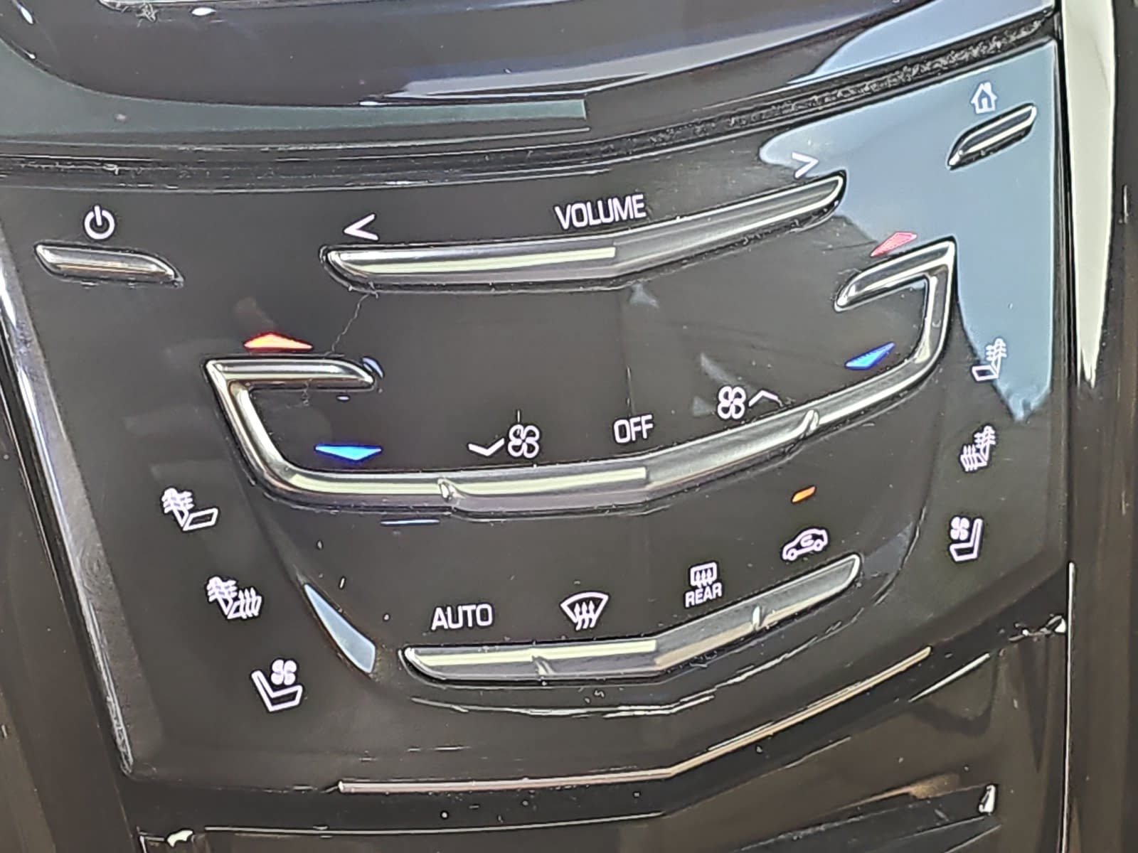 Used 2017 Cadillac Escalade ESV Platinum AWD/4WD image 20
