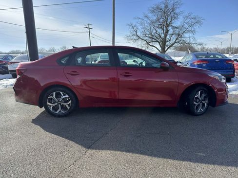 Used 2019 Kia Forte LXS image 8