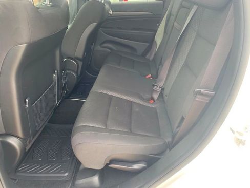 Used 2021 Jeep Grand Cherokee Laredo image 27