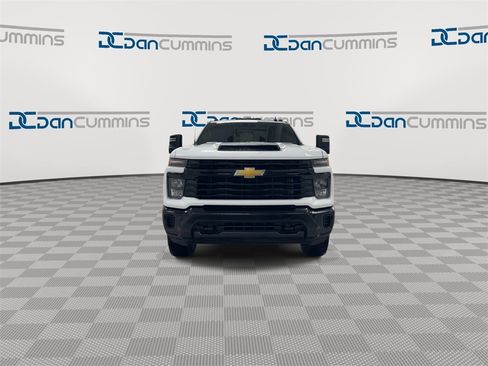Used 2024 Chevrolet Silverado 2500 W/T image 3