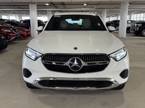 Used 2026 Mercedes-Benz GLC 300 image 3