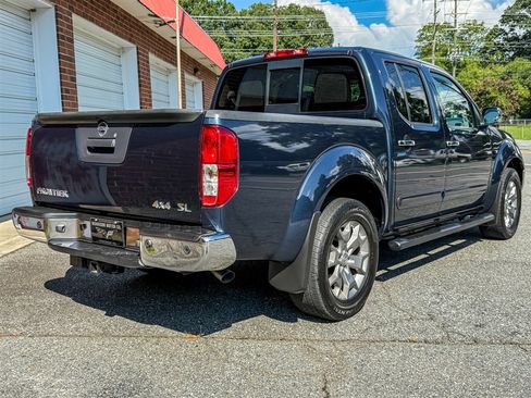 Used 2019 Nissan Frontier SL AWD/4WD image 34
