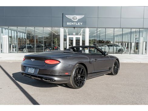 Used 2024 Bentley Continental GT Speed image 15