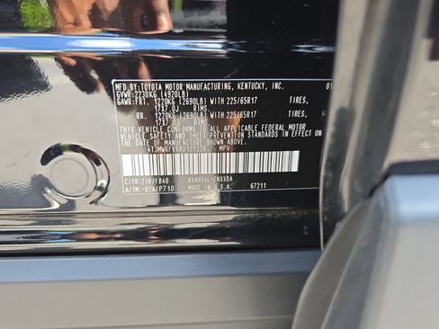 Certified 2024 Toyota RAV4 LE AWD/4WD image 37