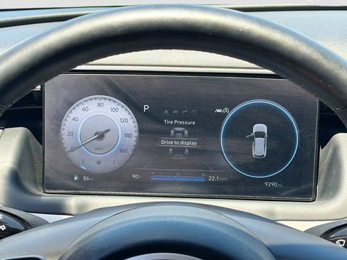 Certified 2024 Hyundai Tucson Limited FWD image 12