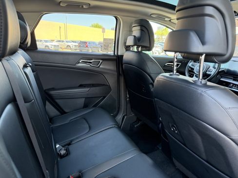 Used 2025 Kia Sportage EX w/ Premium Package FWD image 37
