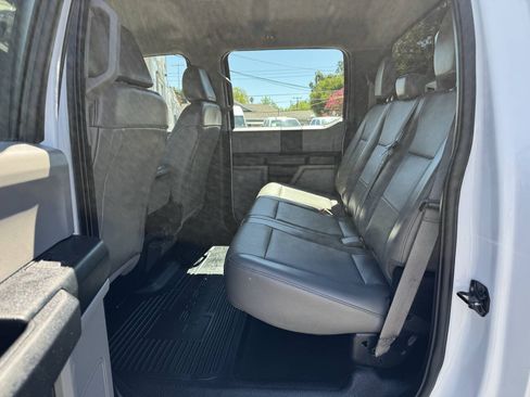 Used 2018 Ford F250 XL w/ Power Equipment Group AWD/4WD image 22