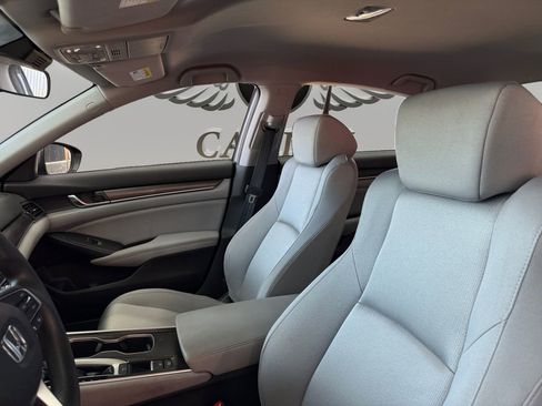 Used 2018 Honda Accord LX image 9