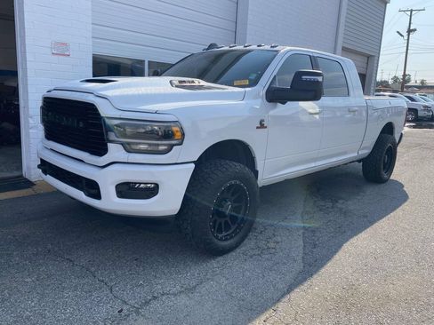 Used 2023 RAM 2500 Laramie w/ Night Edition AWD/4WD image 3