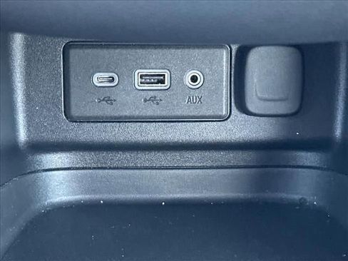 Used 2019 Chevrolet Equinox LT FWD image 29
