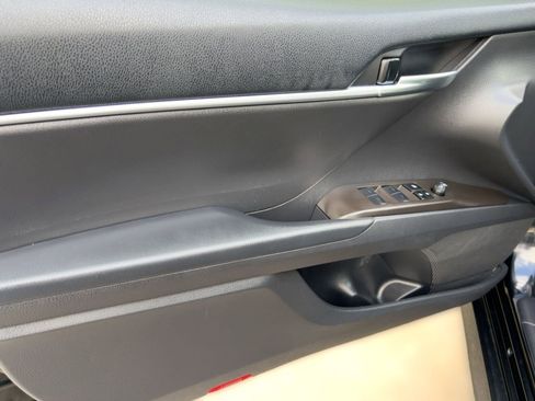 Used 2023 Toyota Camry LE image 12