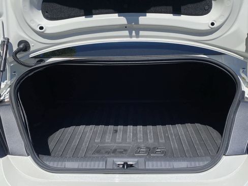 Used 2023 Toyota GR86 RWD image 13