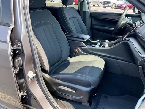 Used 2024 Jeep Grand Cherokee L Laredo w/ Luxury Tech Group I AWD/4WD image 7