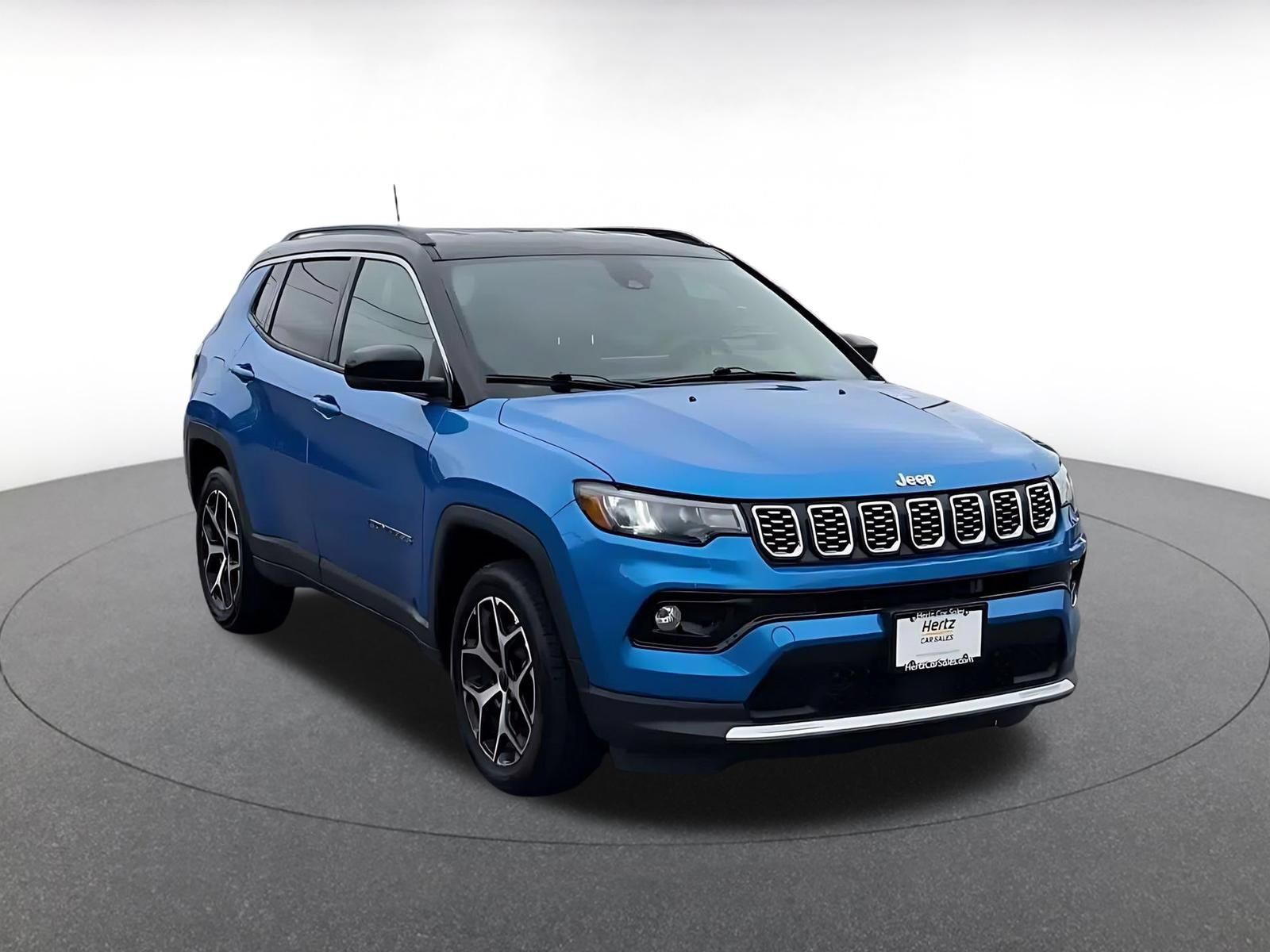 Used 2025 Jeep Compass Limited AWD/4WD image 3