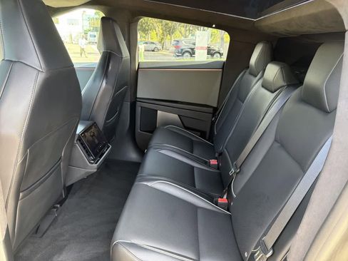 Used 2024 Tesla Cybertruck AWD Crew Cab image 30