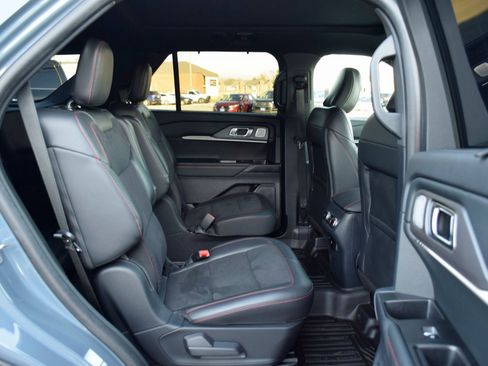 Certified 2025 Ford Explorer ST image 24