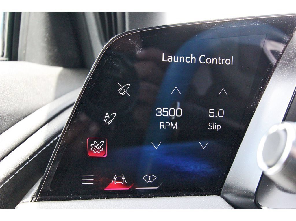 Used 2026 Chevrolet Corvette Z06 RWD image 16