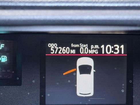 Used 2014 Toyota Prius C One image 5