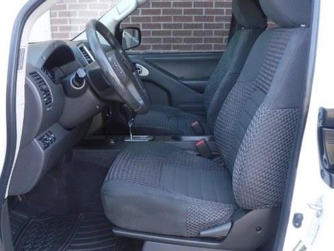 Used 2020 Nissan Frontier SV w/ SV Utility Package AWD/4WD image 8