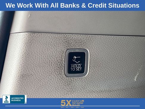 Used 2024 Jeep Wagoneer L Series II image 26