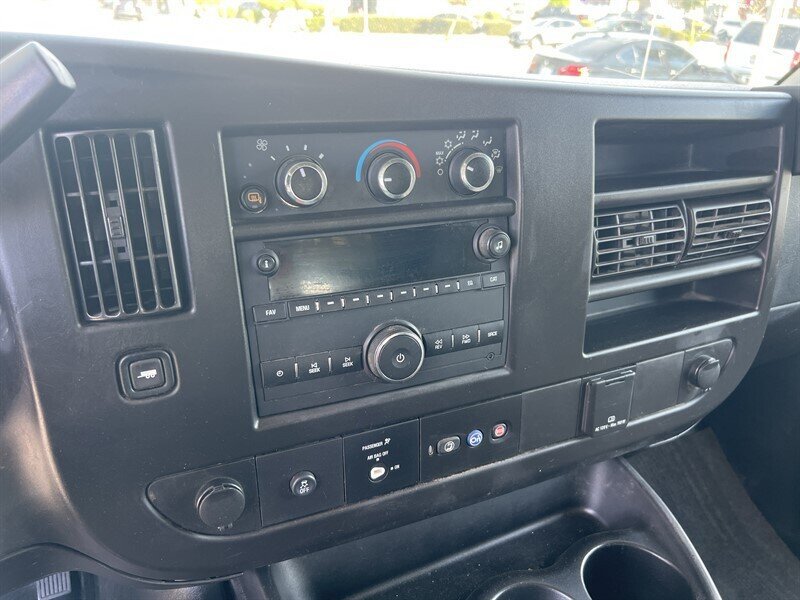 Used 2021 Chevrolet Express 2500 w/ Driver Convenience Package RWD image 16