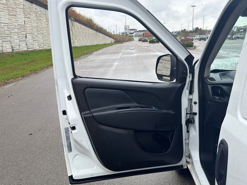 Used 2017 RAM ProMaster City Tradesman w/ Rear Back-up Camera Group image 13