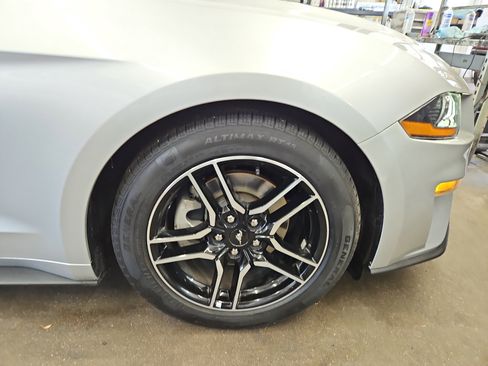 Used 2019 Ford Mustang Premium image 22