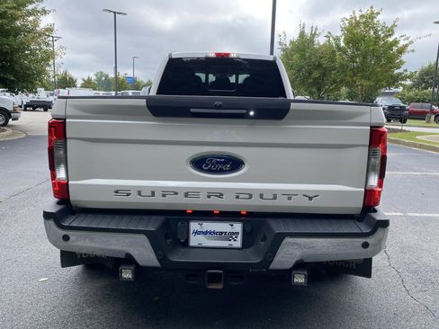 Used 2018 Ford F350 Lariat w/ Lariat Ultimate Package AWD/4WD image 8