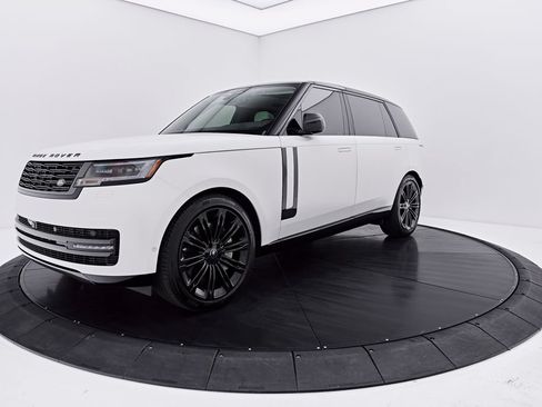 Used 2025 Land Rover Range Rover Long Wheelbase SE AWD/4WD image 10