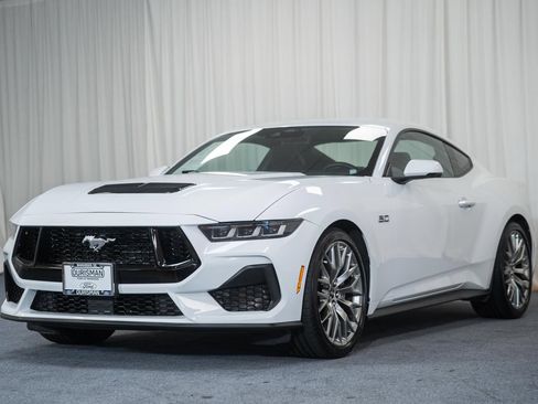 Used 2024 Ford Mustang GT Premium RWD image 3