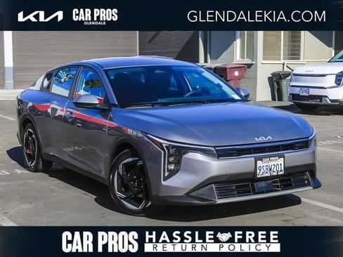 Used 2025 Kia K4 EX image 1