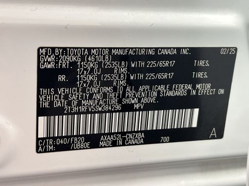 Used 2025 Toyota RAV4 LE FWD image 30